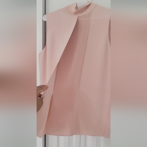 Vince Elegant Pink Sleeveless Top - Picture 10 of 10